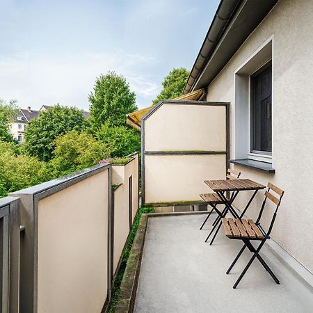 Smart Home - Essen - Perfect For 5 Guests! Central - Balcony - Netflix - Free Parking Zone 외부 사진