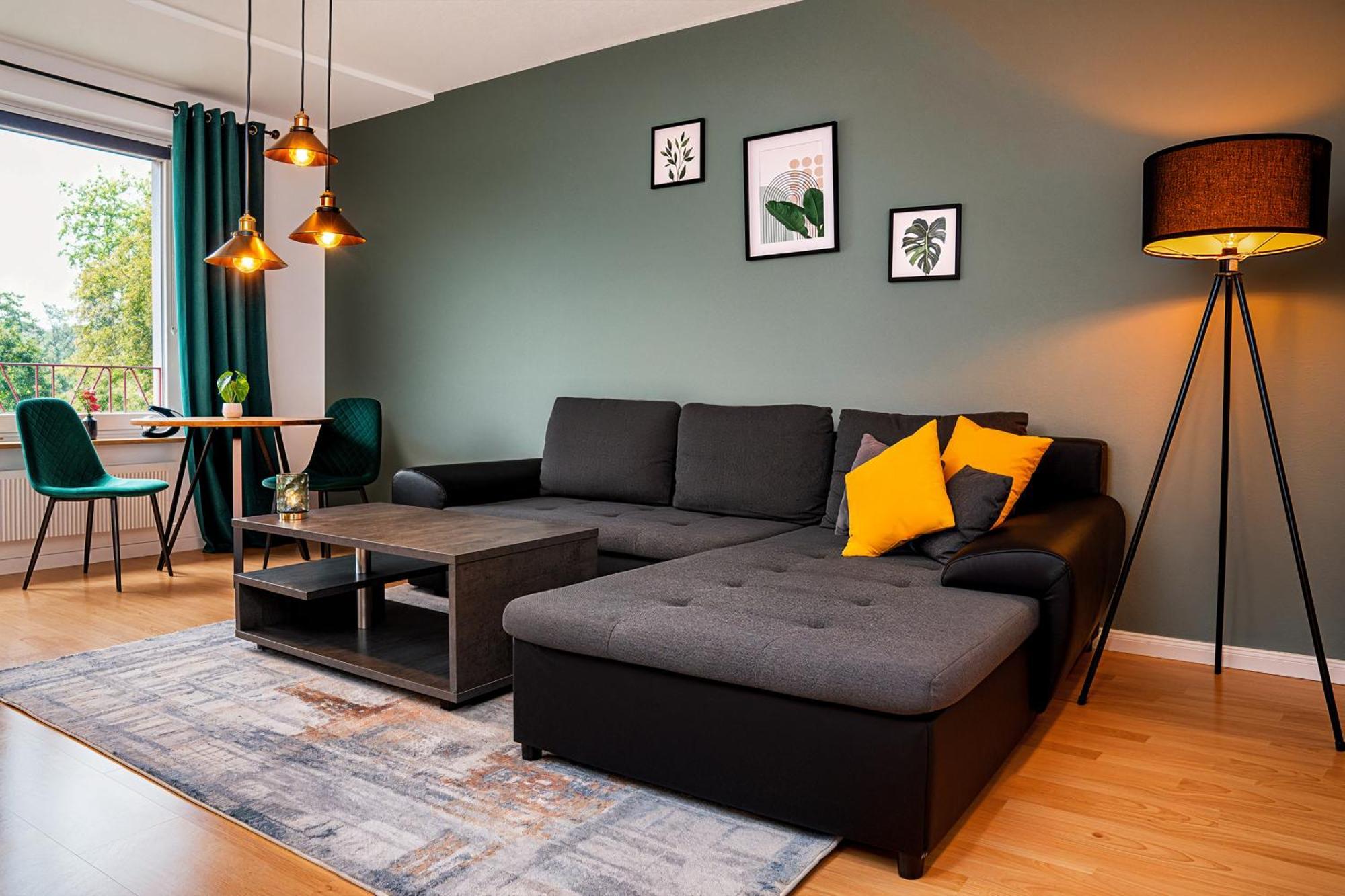 Smart Home - Essen - Perfect For 5 Guests! Central - Balcony - Netflix - Free Parking Zone 외부 사진